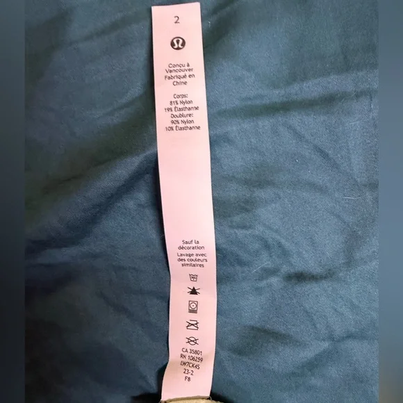 Lululemon Athletica Cream Bike Shorts - Picture 4 of 4